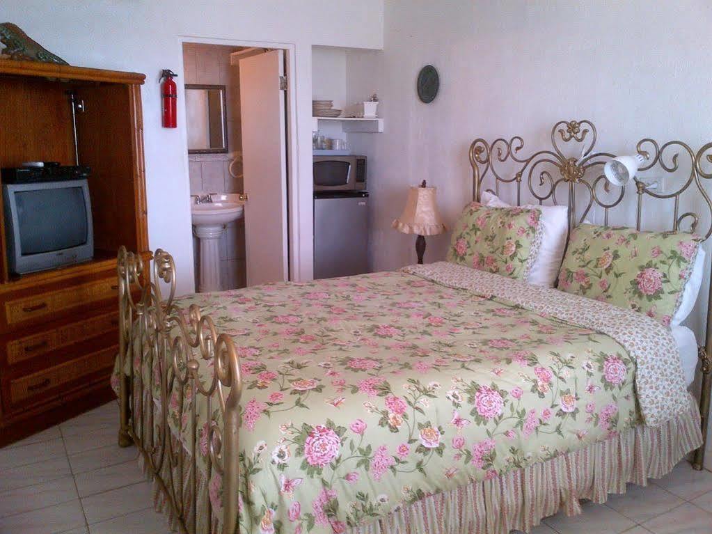 רינקון Coconut Palms Inn מראה חיצוני תמונה