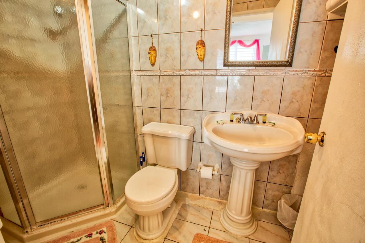 רינקון Coconut Palms Inn מראה חיצוני תמונה